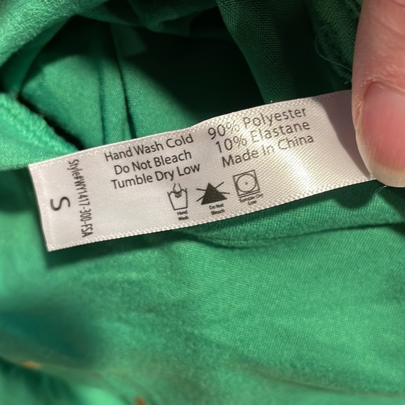 ☘️NWOT French Affair Lucky Tee. Small - Picture 7 of 7